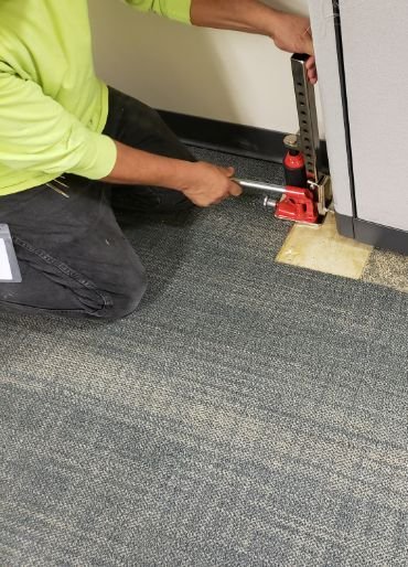 Floor Carpets Installation