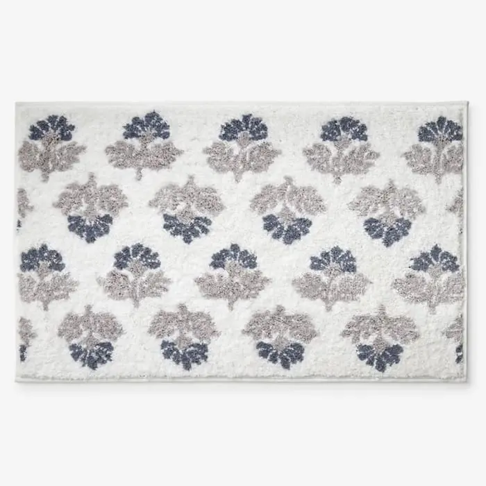 Tufted Bath