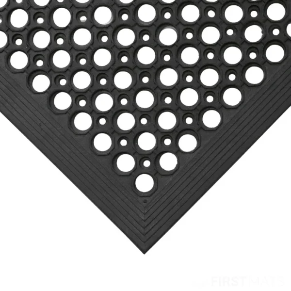 Slip-Resistant Plastic Duckboard Pool Matting Rolls – Safety & Drainage