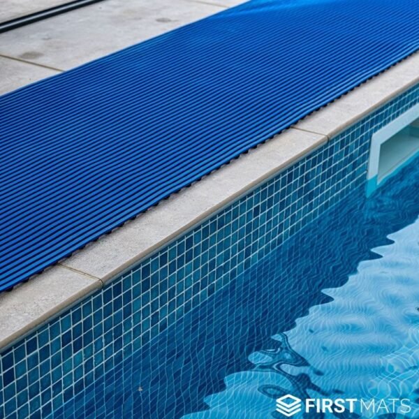 Slip-Resistant Plastic Duckboard Pool Matting Rolls - Image 2